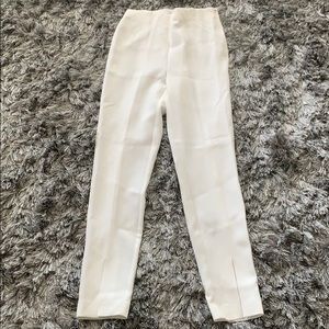 BRAND NEW Aritzia white pants